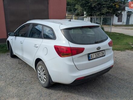 Белый Киа Сид, объемом двигателя 1.59 л и пробегом 305 тыс. км за 7500 $, фото 1 на Automoto.ua