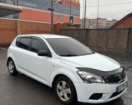 Білий Кіа Сід, об'ємом двигуна 1.6 л та пробігом 178 тис. км за 6000 $, фото 1 на Automoto.ua