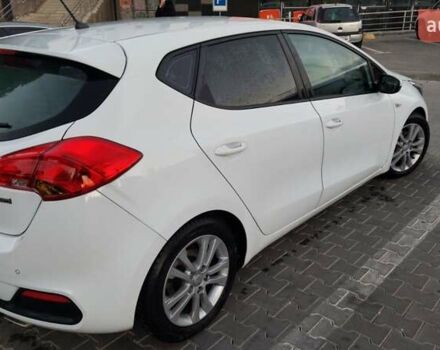 Білий Кіа Сід, об'ємом двигуна 1.4 л та пробігом 283 тис. км за 6800 $, фото 1 на Automoto.ua