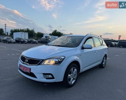 Белый Киа Сид, объемом двигателя 1.6 л и пробегом 188 тыс. км за 7900 $, фото 1 на Automoto.ua