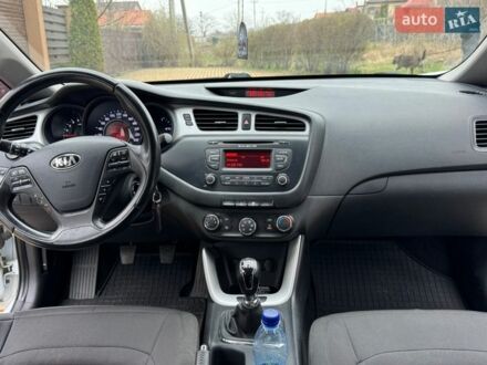 Белый Киа Сид, объемом двигателя 1.4 л и пробегом 287 тыс. км за 7800 $, фото 1 на Automoto.ua