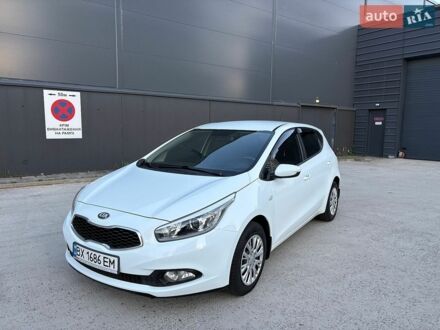 Белый Киа Сид, объемом двигателя 1.4 л и пробегом 203 тыс. км за 6950 $, фото 1 на Automoto.ua