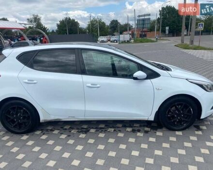 Белый Киа Сид, объемом двигателя 1.6 л и пробегом 180 тыс. км за 8000 $, фото 1 на Automoto.ua