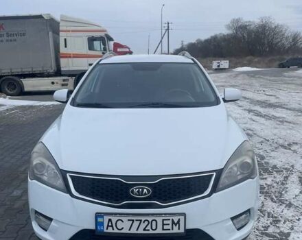 Белый Киа Сид, объемом двигателя 1.59 л и пробегом 246 тыс. км за 7200 $, фото 1 на Automoto.ua