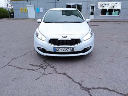 Киа Сид 2012 в Запорожье на Automoto.ua Белый Киа Сид, объемом двигателя 1.4 л и пробегом 147 тыс. км за 7999 $, фото 1 на Automoto.ua