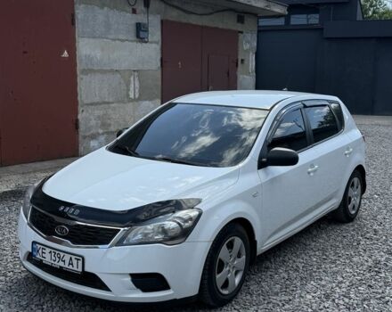 Белый Киа Сид, объемом двигателя 1.6 л и пробегом 194 тыс. км за 5800 $, фото 1 на Automoto.ua