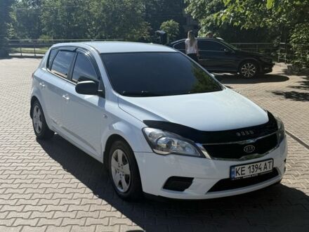 Белый Киа Сид, объемом двигателя 1.6 л и пробегом 194 тыс. км за 6500 $, фото 1 на Automoto.ua