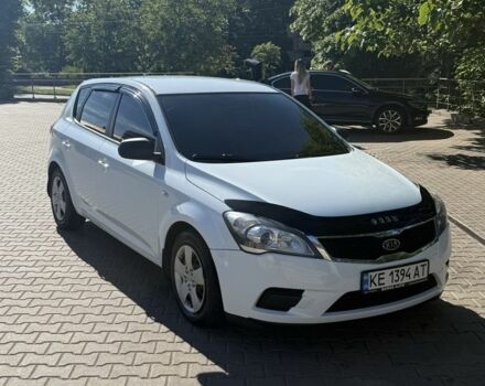 Білий Кіа Сід, об'ємом двигуна 1.6 л та пробігом 194 тис. км за 6000 $, фото 1 на Automoto.ua