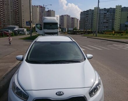Белый Киа Сид, объемом двигателя 1.6 л и пробегом 155 тыс. км за 7000 $, фото 1 на Automoto.ua