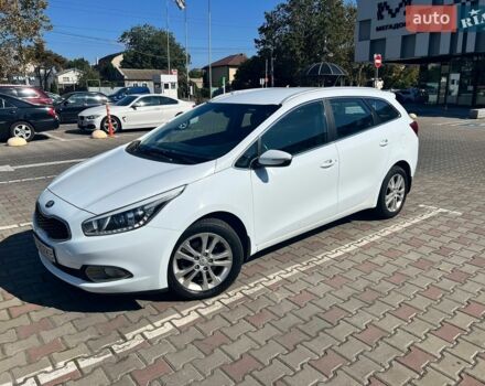 Белый Киа Сид, объемом двигателя 1.59 л и пробегом 175 тыс. км за 9000 $, фото 1 на Automoto.ua