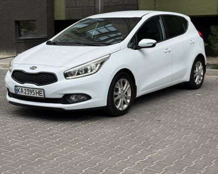 Белый Киа Сид, объемом двигателя 1.58 л и пробегом 209 тыс. км за 9800 $, фото 1 на Automoto.ua