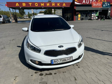 Білий Кіа Сід, об'ємом двигуна 1.58 л та пробігом 246 тис. км за 8500 $, фото 1 на Automoto.ua