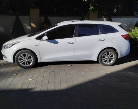 Белый Киа Сид, объемом двигателя 1.4 л и пробегом 250 тыс. км за 8200 $, фото 1 на Automoto.ua