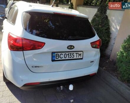 Белый Киа Сид, объемом двигателя 1.4 л и пробегом 250 тыс. км за 8200 $, фото 1 на Automoto.ua