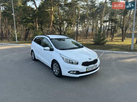Киа Сид 2013 в Киеве на Automoto.ua Белый Киа Сид, объемом двигателя 1.58 л и пробегом 177 тыс. км за 8500 $, фото 1 на Automoto.ua