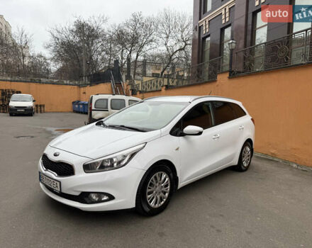 Білий Кіа Сід, об'ємом двигуна 1.6 л та пробігом 140 тис. км за 10400 $, фото 1 на Automoto.ua