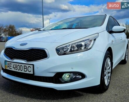 Белый Киа Сид, объемом двигателя 1.6 л и пробегом 70 тыс. км за 10500 $, фото 1 на Automoto.ua