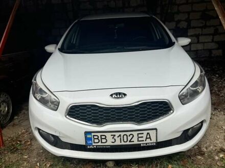 Білий Кіа Сід, об'ємом двигуна 1.6 л та пробігом 140 тис. км за 10500 $, фото 1 на Automoto.ua