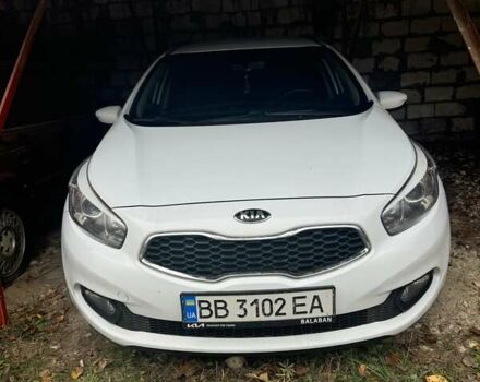Белый Киа Сид, объемом двигателя 1.6 л и пробегом 140 тыс. км за 10500 $, фото 1 на Automoto.ua