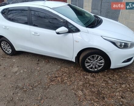 Белый Киа Сид, объемом двигателя 1.4 л и пробегом 238 тыс. км за 4800 $, фото 1 на Automoto.ua