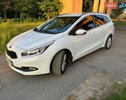 Белый Киа Сид, объемом двигателя 1.58 л и пробегом 246 тыс. км за 8050 $, фото 1 на Automoto.ua