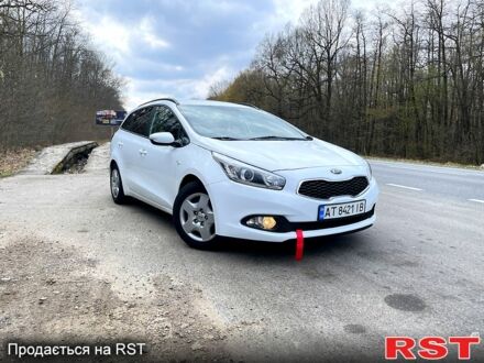 Киа Сид 2013 в Калуше на Automoto.ua Белый Киа Сид, объемом двигателя 1.6 л и пробегом 172 тыс. км за 8800 $, фото 1 на Automoto.ua