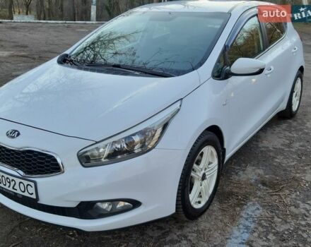 Білий Кіа Сід, об'ємом двигуна 1.6 л та пробігом 137 тис. км за 9000 $, фото 1 на Automoto.ua