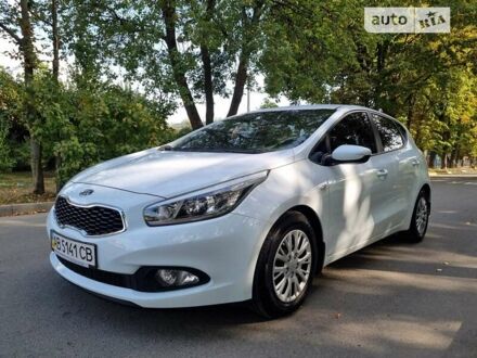 Кіа Сід 2013 у Вінниці на Automoto.ua Білий Кіа Сід, об'ємом двигуна 1.6 л та пробігом 42 тис. км за 12950 $, фото 1 на Automoto.ua