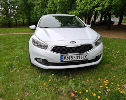 Белый Киа Сид, объемом двигателя 1.6 л и пробегом 220 тыс. км за 7696 $, фото 1 на Automoto.ua