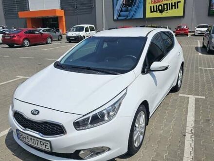 Білий Кіа Сід, об'ємом двигуна 1.59 л та пробігом 196 тис. км за 9300 $, фото 1 на Automoto.ua