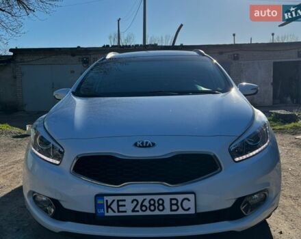 Белый Киа Сид, объемом двигателя 1.58 л и пробегом 224 тыс. км за 10500 $, фото 1 на Automoto.ua