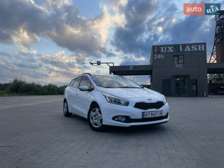 Кіа Сід 2013 у Калуше на Automoto.ua Білий Кіа Сід, об'ємом двигуна 1.6 л та пробігом 173 тис. км за 8888 $, фото 1 на Automoto.ua