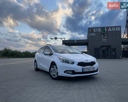 Білий Кіа Сід, об'ємом двигуна 1.6 л та пробігом 173 тис. км за 8888 $, фото 1 на Automoto.ua