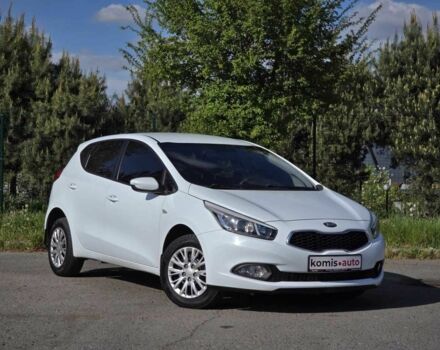 Белый Киа Сид, объемом двигателя 1.58 л и пробегом 122 тыс. км за 10999 $, фото 1 на Automoto.ua