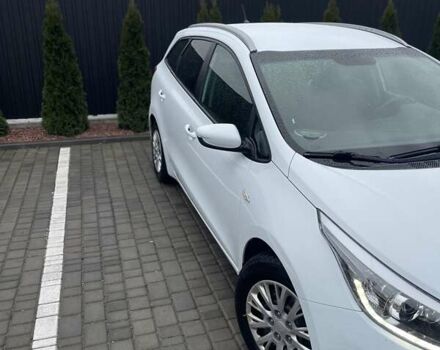 Белый Киа Сид, объемом двигателя 1.6 л и пробегом 141 тыс. км за 10500 $, фото 1 на Automoto.ua