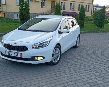 Белый Киа Сид, объемом двигателя 1.4 л и пробегом 240 тыс. км за 8999 $, фото 1 на Automoto.ua