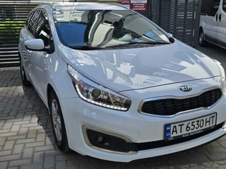 Киа Сид 2016 в Ивано-Франковске на Automoto.ua Белый Киа Сид, объемом двигателя 1.4 л и пробегом 195 тыс. км за 9999 $, фото 1 на Automoto.ua