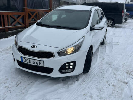 Кіа Сід 2016 у Луцьку на Automoto.ua Білий Кіа Сід, об'ємом двигуна 1.6 л та пробігом 312 тис. км за 10400 $, фото 1 на Automoto.ua