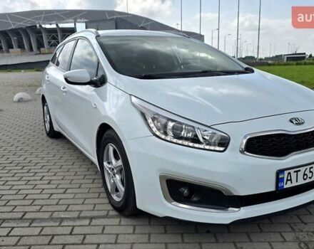 Белый Киа Сид, объемом двигателя 1.4 л и пробегом 199 тыс. км за 8900 $, фото 1 на Automoto.ua