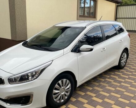 Білий Кіа Сід, об'ємом двигуна 1.59 л та пробігом 140 тис. км за 10500 $, фото 1 на Automoto.ua