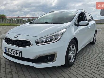 Білий Кіа Сід, об'ємом двигуна 1.4 л та пробігом 196 тис. км за 9400 $, фото 1 на Automoto.ua
