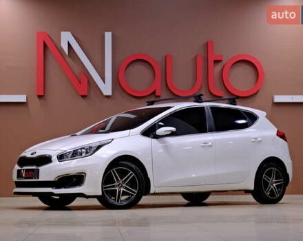 Білий Кіа Сід, об'ємом двигуна 1.59 л та пробігом 134 тис. км за 11900 $, фото 1 на Automoto.ua