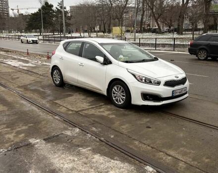 Білий Кіа Сід, об'ємом двигуна 1.59 л та пробігом 45 тис. км за 10500 $, фото 1 на Automoto.ua