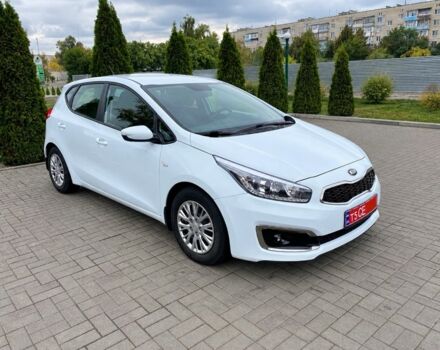 Білий Кіа Сід, об'ємом двигуна 1.6 л та пробігом 150 тис. км за 6218 $, фото 1 на Automoto.ua