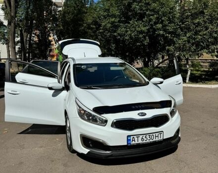 Білий Кіа Сід, об'ємом двигуна 1.4 л та пробігом 206 тис. км за 7999 $, фото 1 на Automoto.ua