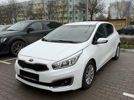 Білий Кіа Сід, об'ємом двигуна 1.59 л та пробігом 95 тис. км за 13900 $, фото 1 на Automoto.ua
