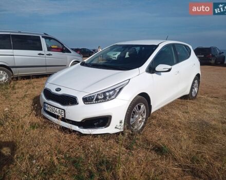 Білий Кіа Сід, об'ємом двигуна 1.6 л та пробігом 108 тис. км за 9988 $, фото 1 на Automoto.ua