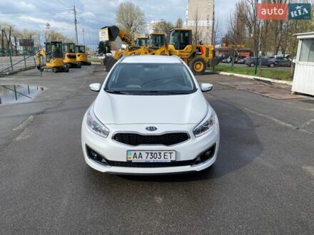 Білий Кіа Сід, об'ємом двигуна 1.59 л та пробігом 118 тис. км за 11500 $, фото 1 на Automoto.ua