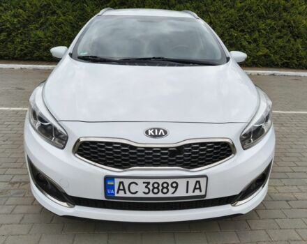 Белый Киа Сид, объемом двигателя 1.6 л и пробегом 241 тыс. км за 251 $, фото 1 на Automoto.ua