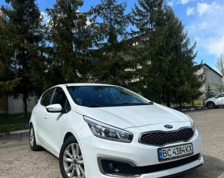 Белый Киа Сид, объемом двигателя 1.6 л и пробегом 65 тыс. км за 14499 $, фото 1 на Automoto.ua